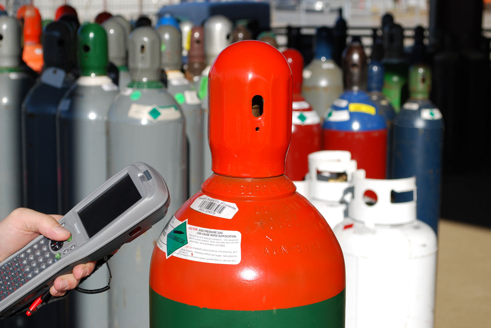 What Do You Need To Know About Cylinder Tracking?